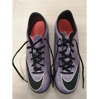 ナイキ(NIKE)のNIKE　フットサルシューズ(シューズ)