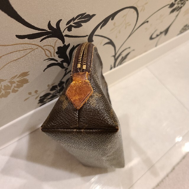 LOUIS VUITTON(ルイヴィトン)のルイヴィトン★ポーチ レディースのファッション小物(ポーチ)の商品写真