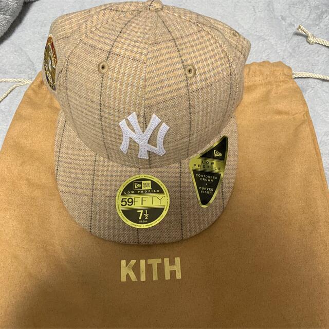 Supreme(シュプリーム)のKITH YANKEES newera ベージュ 7 1/2 メンズの帽子(キャップ)の商品写真