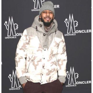 MONCLER(ダウンジャケット ・ イエロー/黄色系)のフリマ MONCLER(ダウンジャケット ・ イエロー/黄色系)のフリマ
