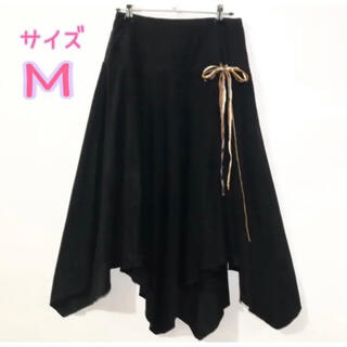 フレアスカート　アシメスカート　黒　個性的　紐リボン　韓国ファッション(ひざ丈スカート)