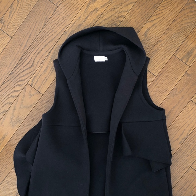 ヨリ yori フード付き ポンティング ロング ジレ の通販 by カニ