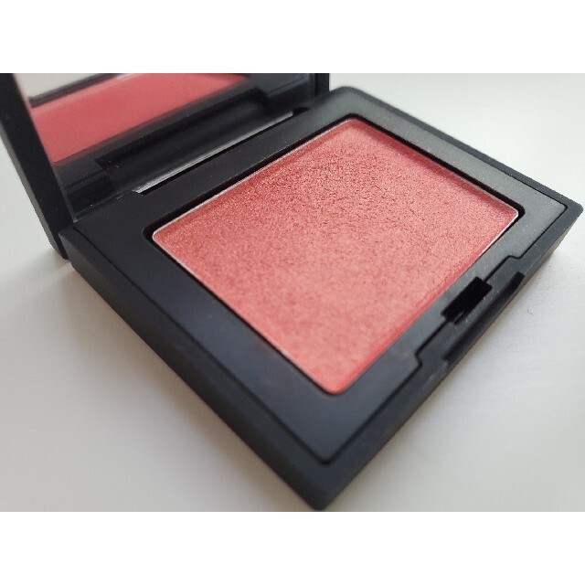 NARS(ナーズ)の【限定】NARS　ブラッシュミニ4105 コスメ/美容のベースメイク/化粧品(チーク)の商品写真