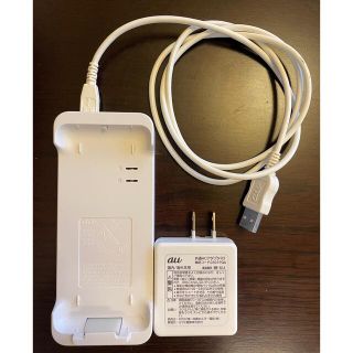 エーユー(au)のau ガラケー ガラホ 充電器 acアダプタ03  充電台kys31 PUA(バッテリー/充電器)