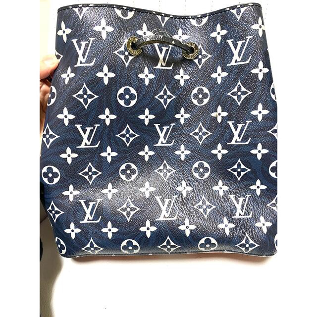 LOUIS VUITTON(ルイヴィトン)の〜NAO様(仮)〜ルイ・ヴィトン／モノグラムジャングル ネオノエ  レディースのバッグ(ショルダーバッグ)の商品写真