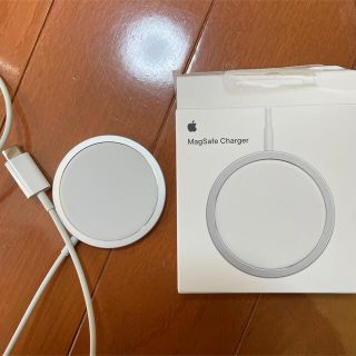 アップル(Apple)のMagSafe Apple純正　iPhone充電器(バッテリー/充電器)