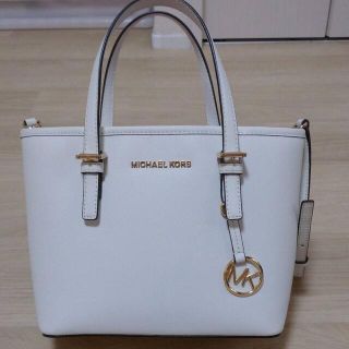 マイケルコース(Michael Kors)のほぼ新品　SALE マイケルコース　ショルダーバッグ(ショルダーバッグ)