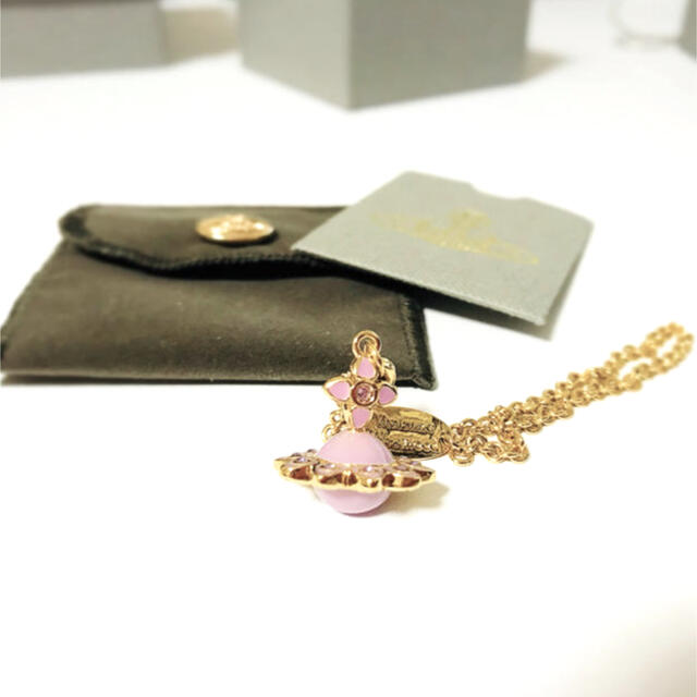 Vivienne Westwood(ヴィヴィアンウエストウッド)の新品　ヴィヴィアンウエストウッド　ブレスレット レディースのアクセサリー(ブレスレット/バングル)の商品写真