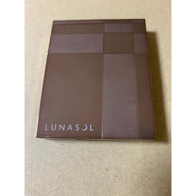 LUNASOL(ルナソル)のルナソル　アイシャドウ　 コスメ/美容のベースメイク/化粧品(アイシャドウ)の商品写真