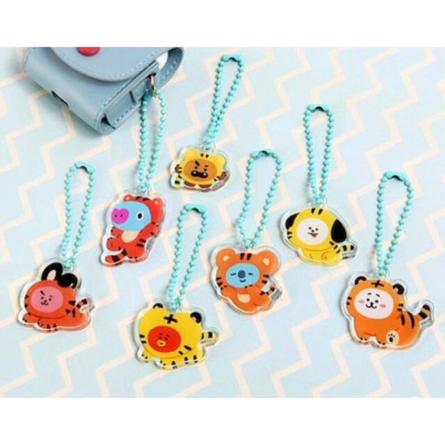 防弾少年団(BTS)(ボウダンショウネンダン)の新品 BT21 TIGER タイガー キーホルダー アクリル キーリング BTS エンタメ/ホビーのアニメグッズ(キーホルダー)の商品写真