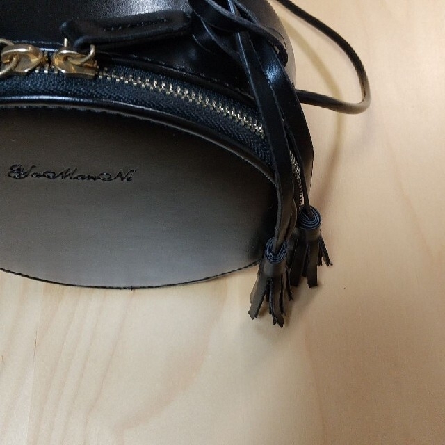 黒☆ラウンドバッグ レディースのバッグ(ショルダーバッグ)の商品写真