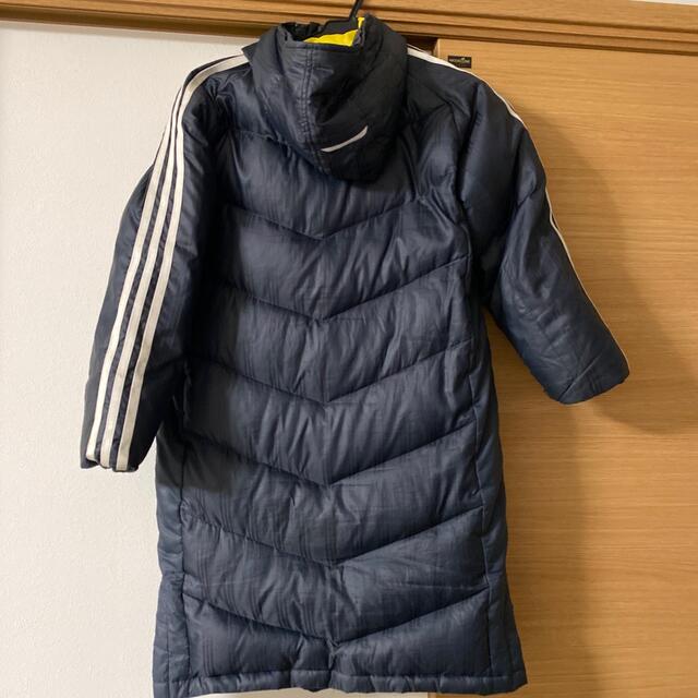 adidas(アディダス)のadidas ダウンベンチコート 140cm  ベンチコート キッズ/ベビー/マタニティのキッズ服男の子用(90cm~)(ジャケット/上着)の商品写真