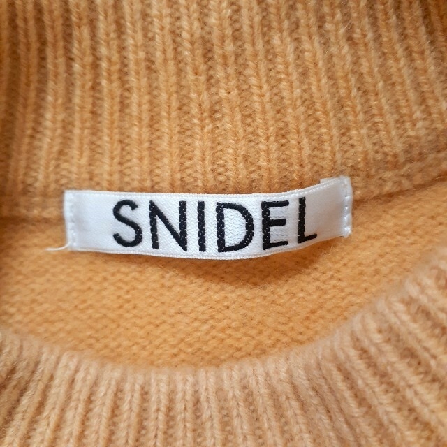 SNIDEL(スナイデル)のsnidel セーター　フルーツダイスリーブボリュームニット レディースのトップス(ニット/セーター)の商品写真