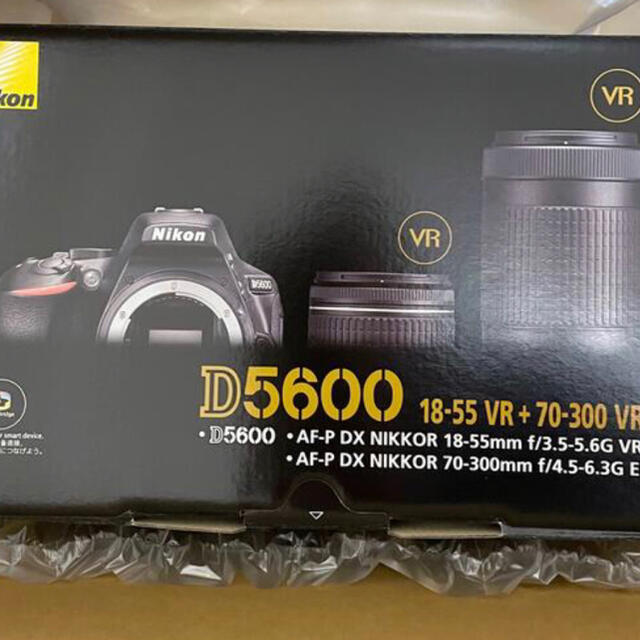 ニコン Nikon D5600 ダブルズームキットカメラ