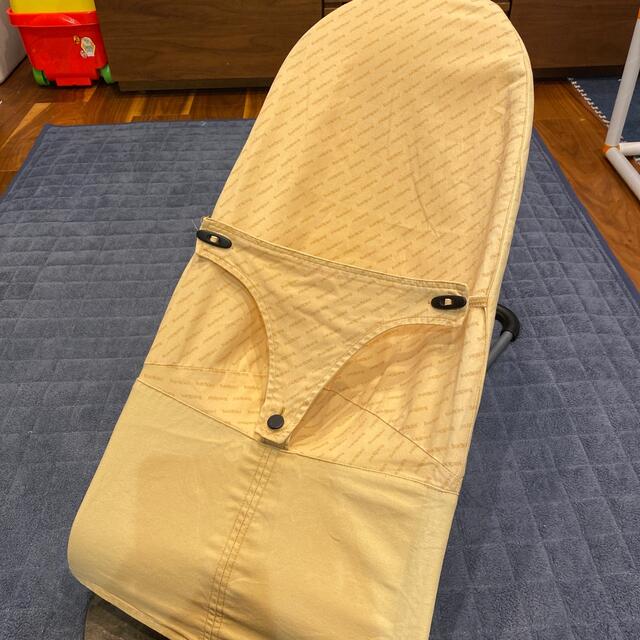 BABYBJORN(ベビービョルン)のkabutomushi様専用　バウンサー　BABY BJORN  ベビービョルン キッズ/ベビー/マタニティの寝具/家具(その他)の商品写真