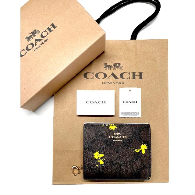 【新品未使用】02 COACH コーチ 二つ折り財布 ウッドストック スヌーピー