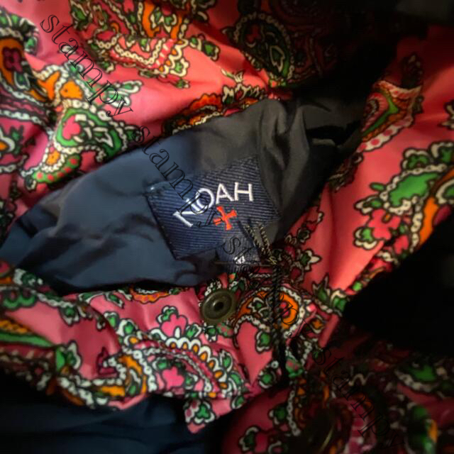 KITH(キス)のNoah Pink Paisley Cashball Puffer Jacket メンズのジャケット/アウター(ダウンジャケット)の商品写真