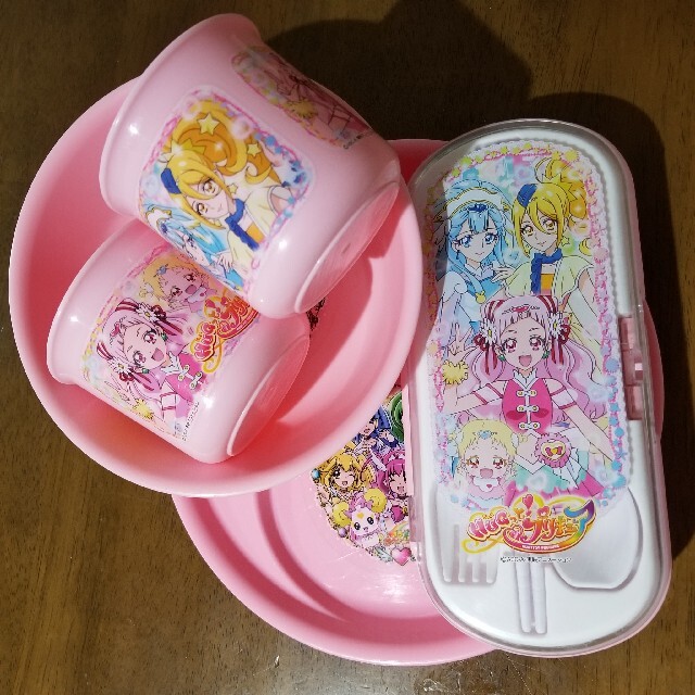 i(アイ)のプリキュア　カトラリーセット　コップ二個　お皿 キッズ/ベビー/マタニティの授乳/お食事用品(スプーン/フォーク)の商品写真