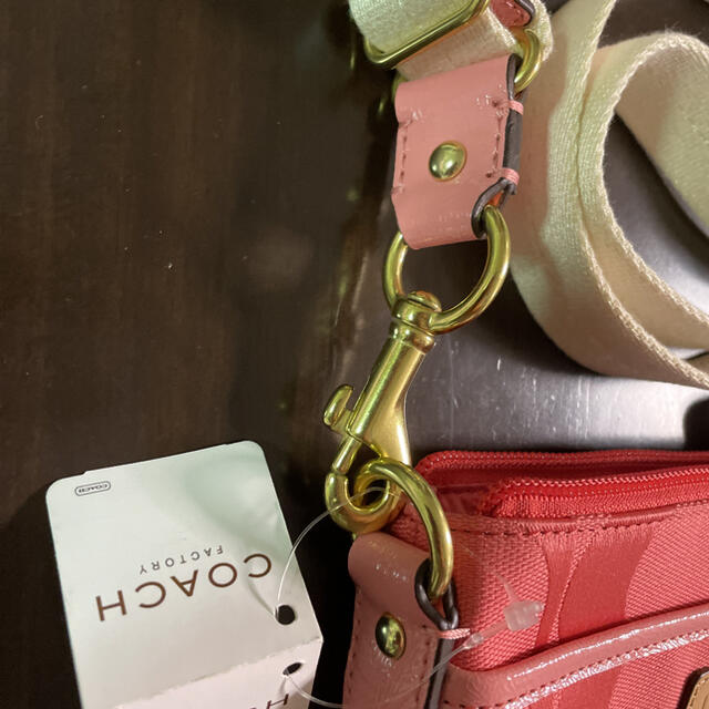 COACH(コーチ)のcoach  コーチ　ショルダーバック レディースのバッグ(ショルダーバッグ)の商品写真