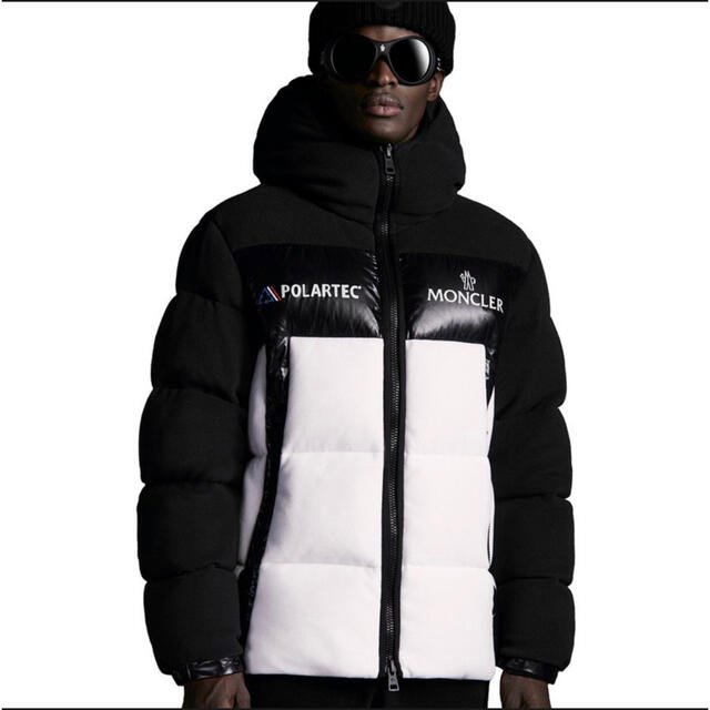 MONCLER(モンクレール)の早い物勝ちモンクレールmoncler polartec サイズ3MALAVOY メンズのジャケット/アウター(ダウンジャケット)の商品写真