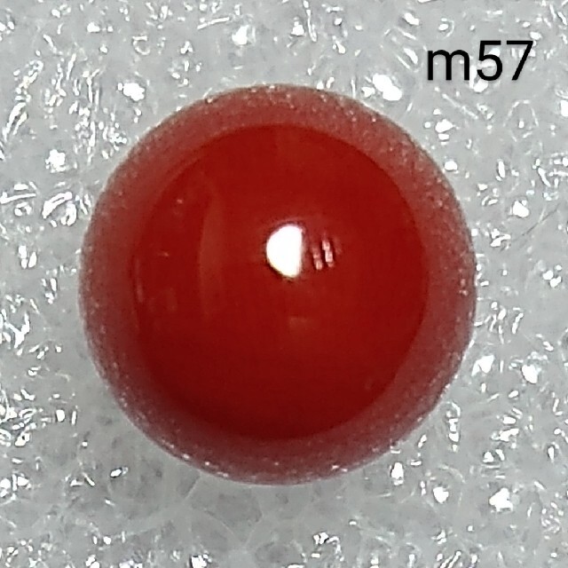 m57 血赤 煌珊瑚 片穴 球 9.0 mm 5.00 ct 1.0 g赤珊瑚