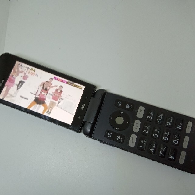 京セラ(キョウセラ)のsimフリー KYF31 4Gガラホ GRATINA au ワンセグ wifi スマホ/家電/カメラのスマートフォン/携帯電話(携帯電話本体)の商品写真