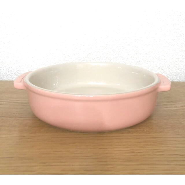 LE CREUSET(ルクルーゼ)のル・クルーゼ  グラタン皿 ピンク タパスディッシュ プレート ボウル インテリア/住まい/日用品のキッチン/食器(食器)の商品写真