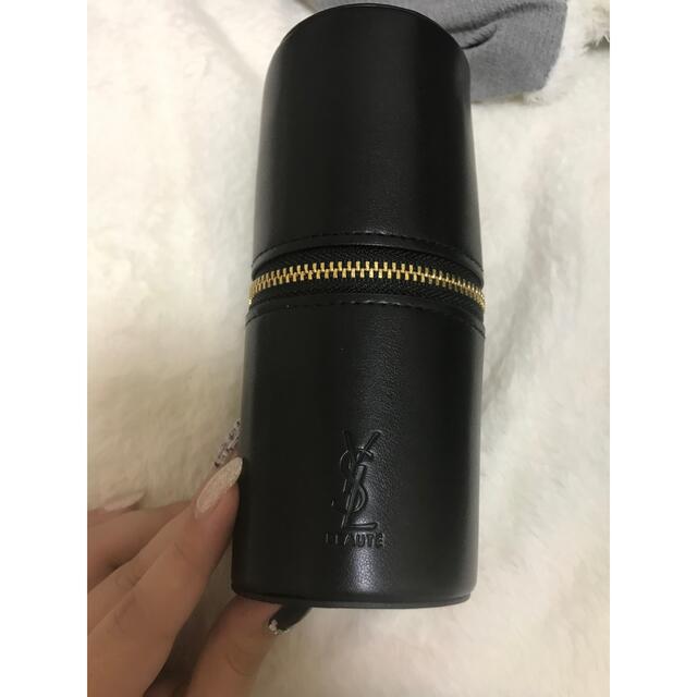 Yves Saint Laurent Beaute(イヴサンローランボーテ)の専用イブサンローラン レディースのファッション小物(ポーチ)の商品写真