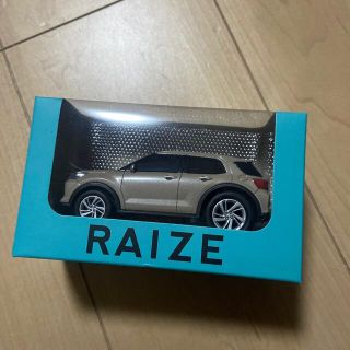 トヨタ(トヨタ)のトヨタTOYOTAライズRISEプルバックカー　ミニカー　ミニチュア　車　非売品(ミニカー)