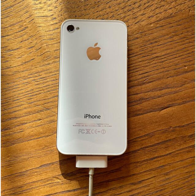 Apple(アップル)のiPhone4 中古　ホワイト スマホ/家電/カメラのスマートフォン/携帯電話(スマートフォン本体)の商品写真