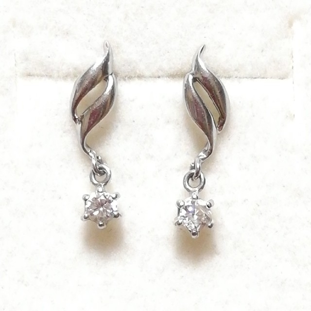 pt900 ダイヤモンド デザインピアス プラチナ ポストピアス Y01571 www