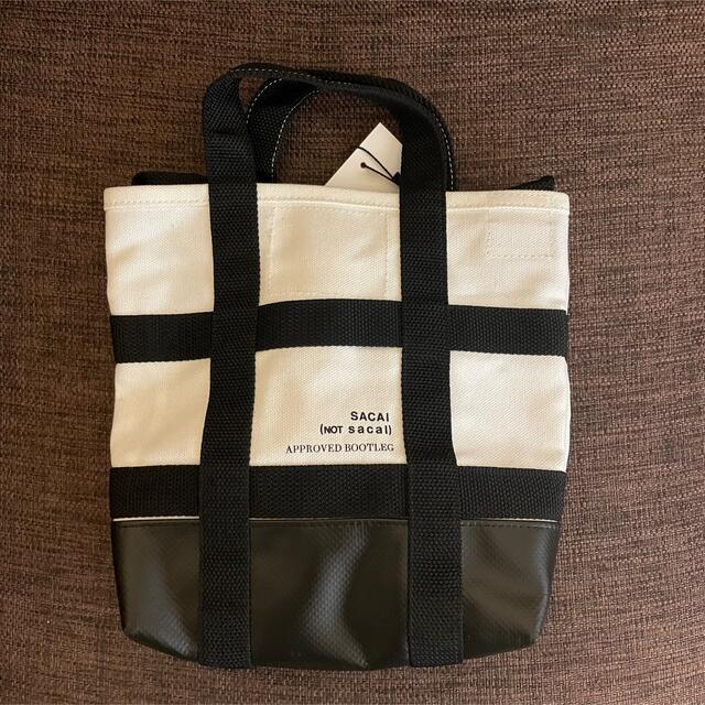 sacai(サカイ)のsacai × FRAGMENT ショルダーミニトート 白×黒 メンズのバッグ(トートバッグ)の商品写真