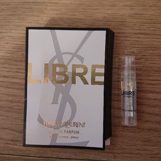 イヴサンローランボーテ(Yves Saint Laurent Beaute)の【匿名配送】イヴ・サンローラン 香水 サンプル リブレ オーデパルファム(香水(女性用))