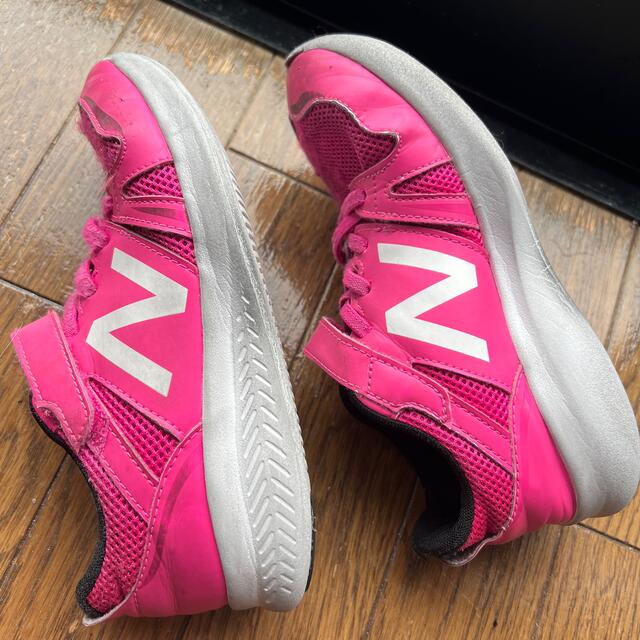 New Balance(ニューバランス)のニューバランス　スニーカー　22cm レディースの靴/シューズ(スニーカー)の商品写真