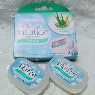 Schick Intuition 替刃〔5個〕(カミソリ)