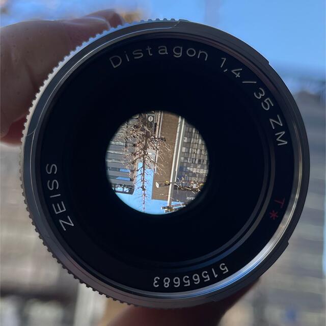 LEICA(ライカ)のCarl Zeiss Distagon T* 35mm F1.4 ZM スマホ/家電/カメラのカメラ(レンズ(単焦点))の商品写真
