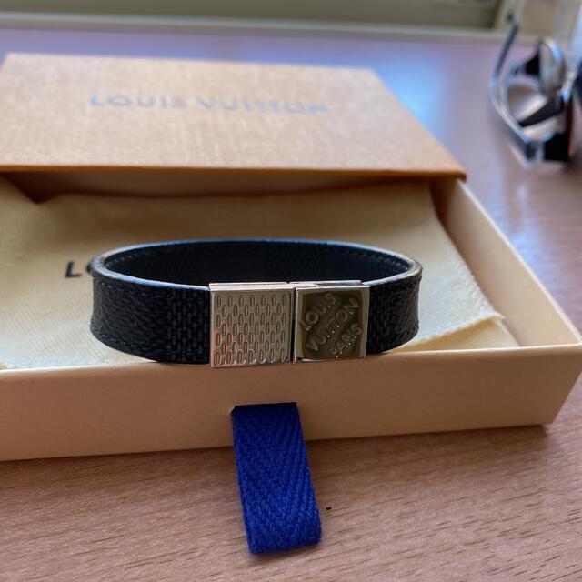 LOUIS VUITTON(ルイヴィトン)のルイヴィトン  ダミエ　ブレスレット  メンズのアクセサリー(ブレスレット)の商品写真