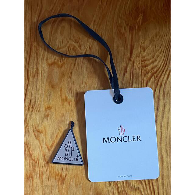 モンクレール　袋　MONCLER 2
