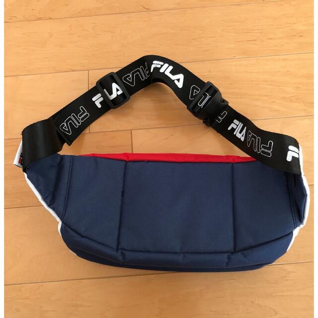 lovetoxic(ラブトキシック)の美品:ラブトキシック Lovetoxic FILA コラボ ウエストバッグ キッズ/ベビー/マタニティのこども用バッグ(その他)の商品写真