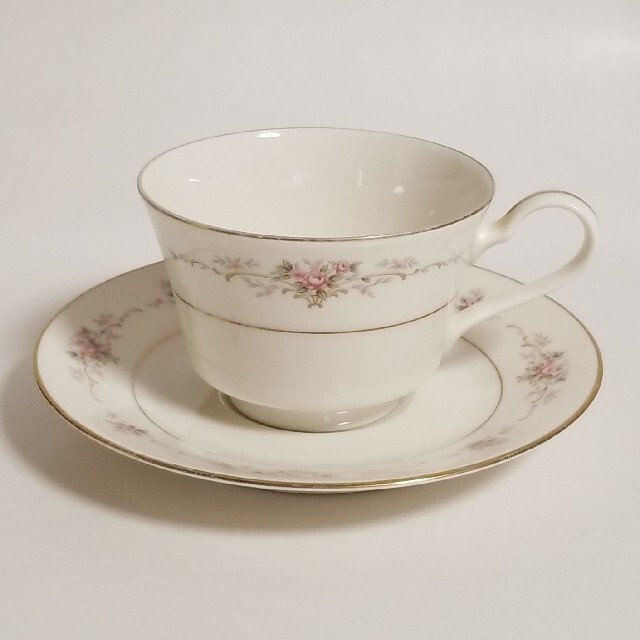 Noritake  ノリタケ　カップ＆ソーサーセット