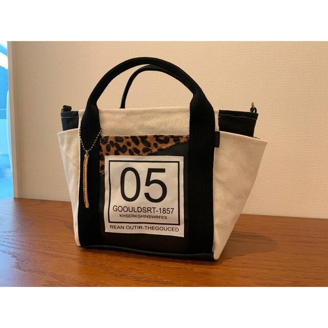 sale☆Black leather×4Pocket tote bag ハンドメイドのファッション小物(バッグ)の商品写真