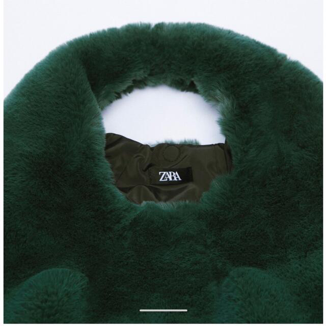 ZARA(ザラ)の【完売/新品】ZARA  ファーディテール付きトートバッグ レディースのバッグ(トートバッグ)の商品写真