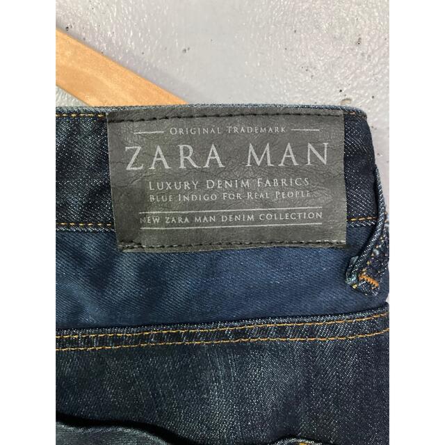 ZARA(ザラ)の美品！ZARA 裾裏チェックデニム！トルコ製 メンズのパンツ(デニム/ジーンズ)の商品写真