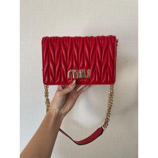 ミュウミュウ(miumiu)のハイブランドバッグ miumiu(ショルダーバッグ)