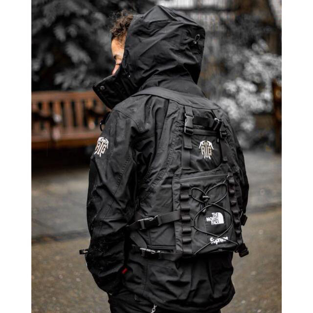 Supreme - Supreme/The North Face RTG Jacket + Vestの通販 by ボブ's ...