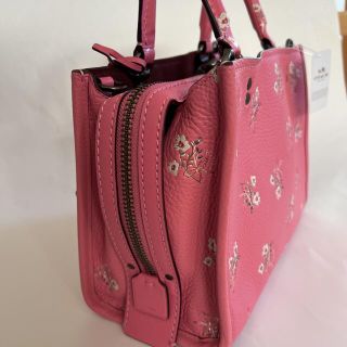 【オンライン限定】ローグ 25 ウィズ フローラル ボウ プリント