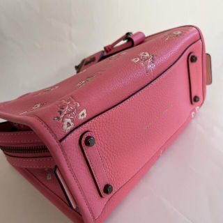 【オンライン限定】ローグ 25 ウィズ フローラル ボウ プリント