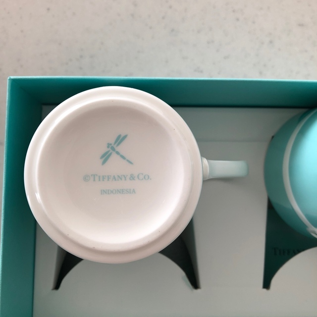 Tiffany & Co.(ティファニー)の Tiffany＆Co.マグカップ　ブルーリボンボックス インテリア/住まい/日用品のキッチン/食器(グラス/カップ)の商品写真