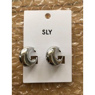 スライ(SLY)の値下げ　SLY スライ　DROP HOOP P/EARRING(ピアス)