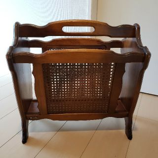 カリモク家具(マガジンラック)のフリマアイテム一覧 カリモク家具(マガジンラック)のフリマアイテム一覧